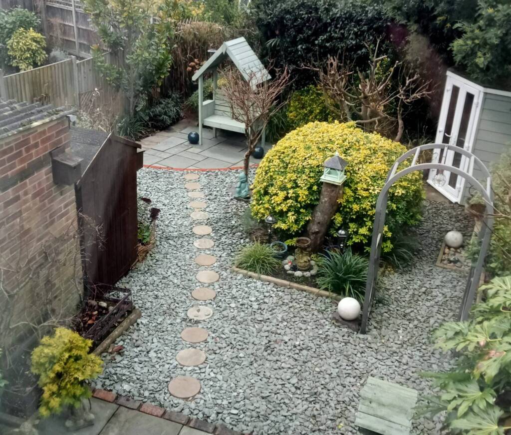 Are Patios and Pathways Worth It? Here’s How They Add Value to Your Garden 2 Block paved driveway Farnham
