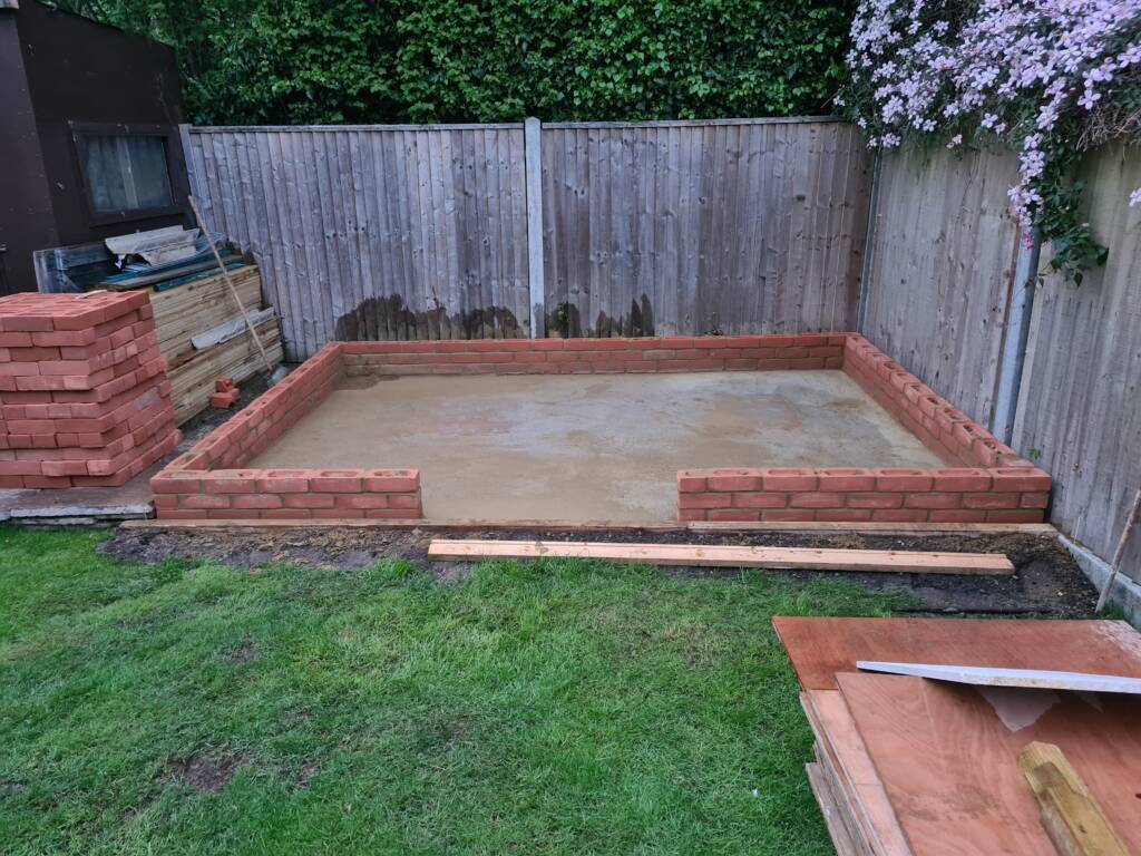 Contrete Slabs 2 Concrete slab with small brick wall