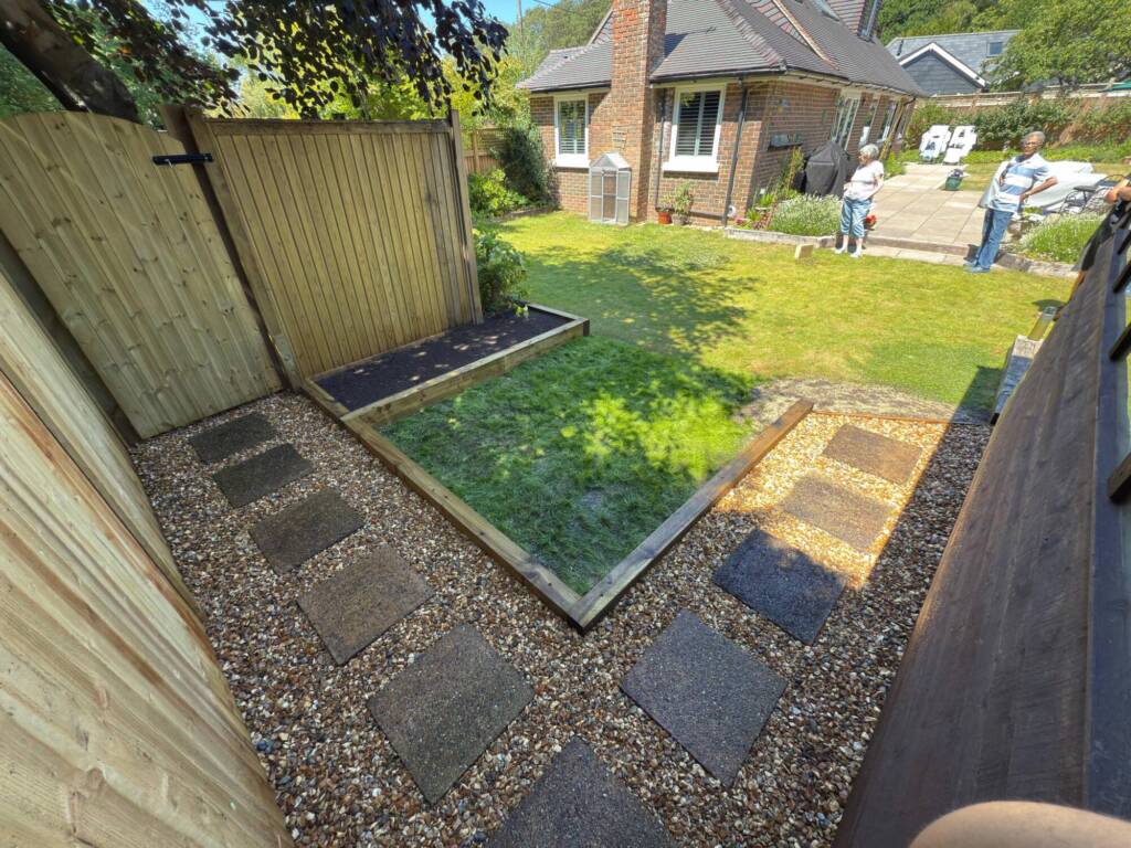 Hardscaping 2 Garden border paved pathway