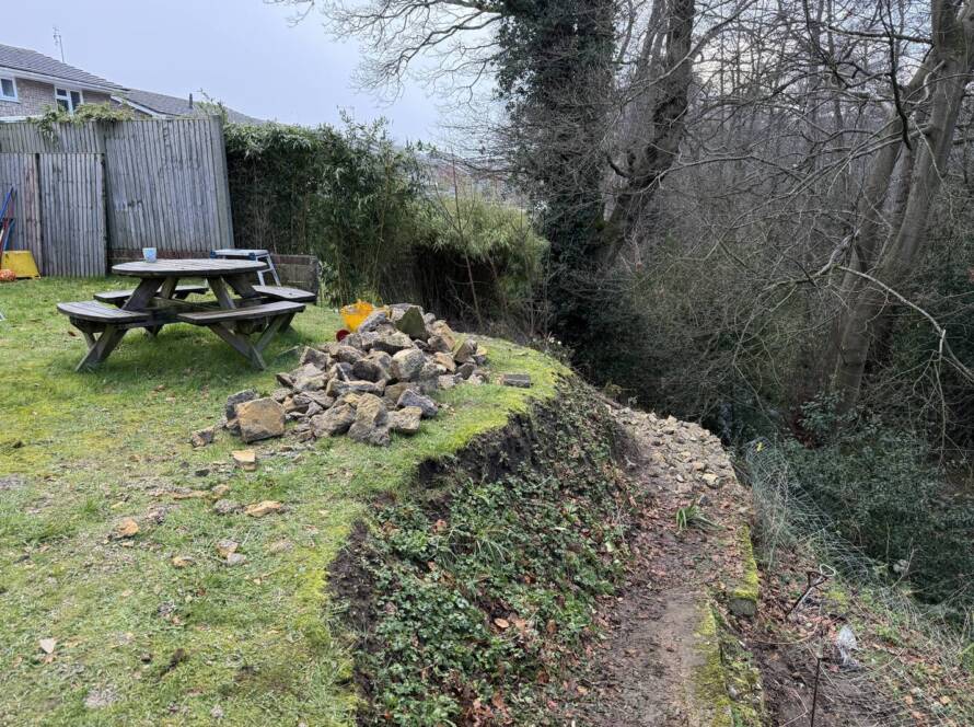 Floating Softwood Decking & Retaining Wall 2 New Floating Softwood Decking Retaining Wall 7